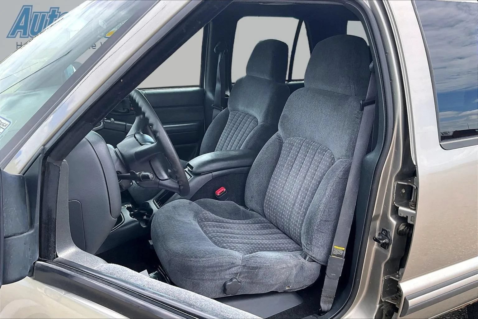 Used 2000 Chevrolet Blazer LS w/ LS Preferred Equipment Group AWD/4WD image 20