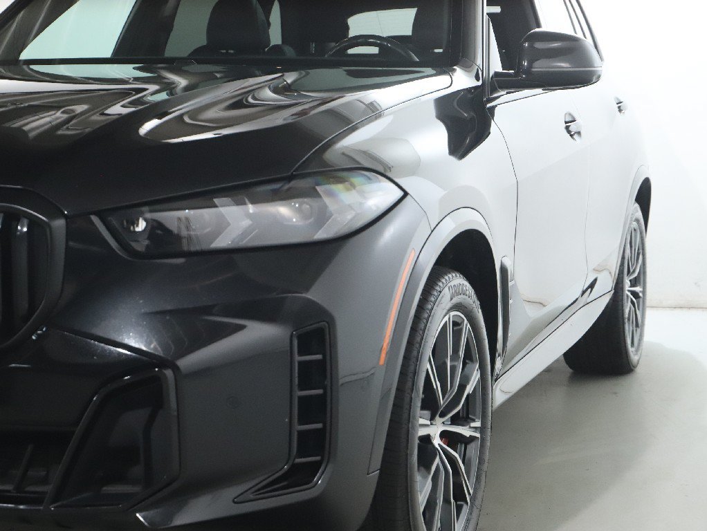 Used 2024 BMW X5 xDrive40i w/ M Sport Package AWD/4WD image 5
