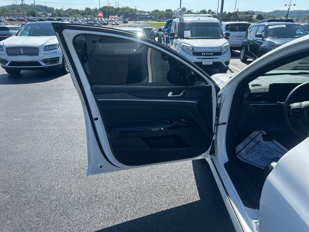 Certified 2026 Kia K5 GT-Line FWD image 12