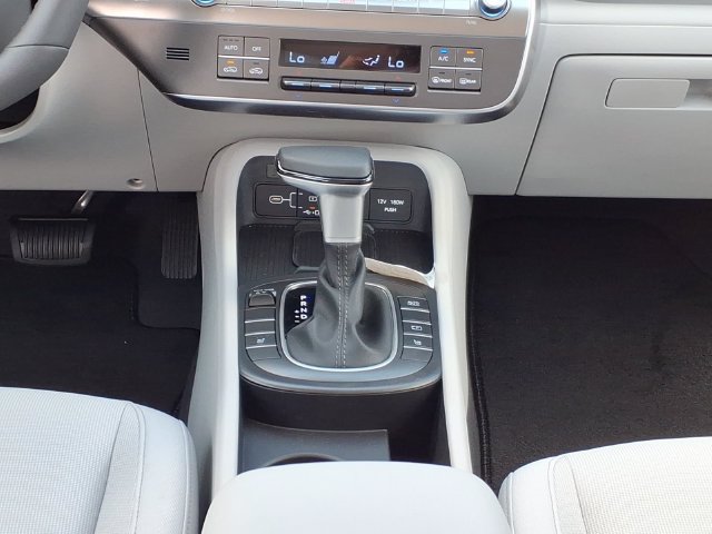 New 2026 Hyundai Kona SEL Sport FWD image 16