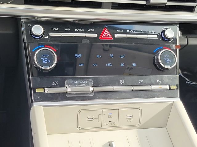 New 2026 Hyundai Santa Fe SE image 13