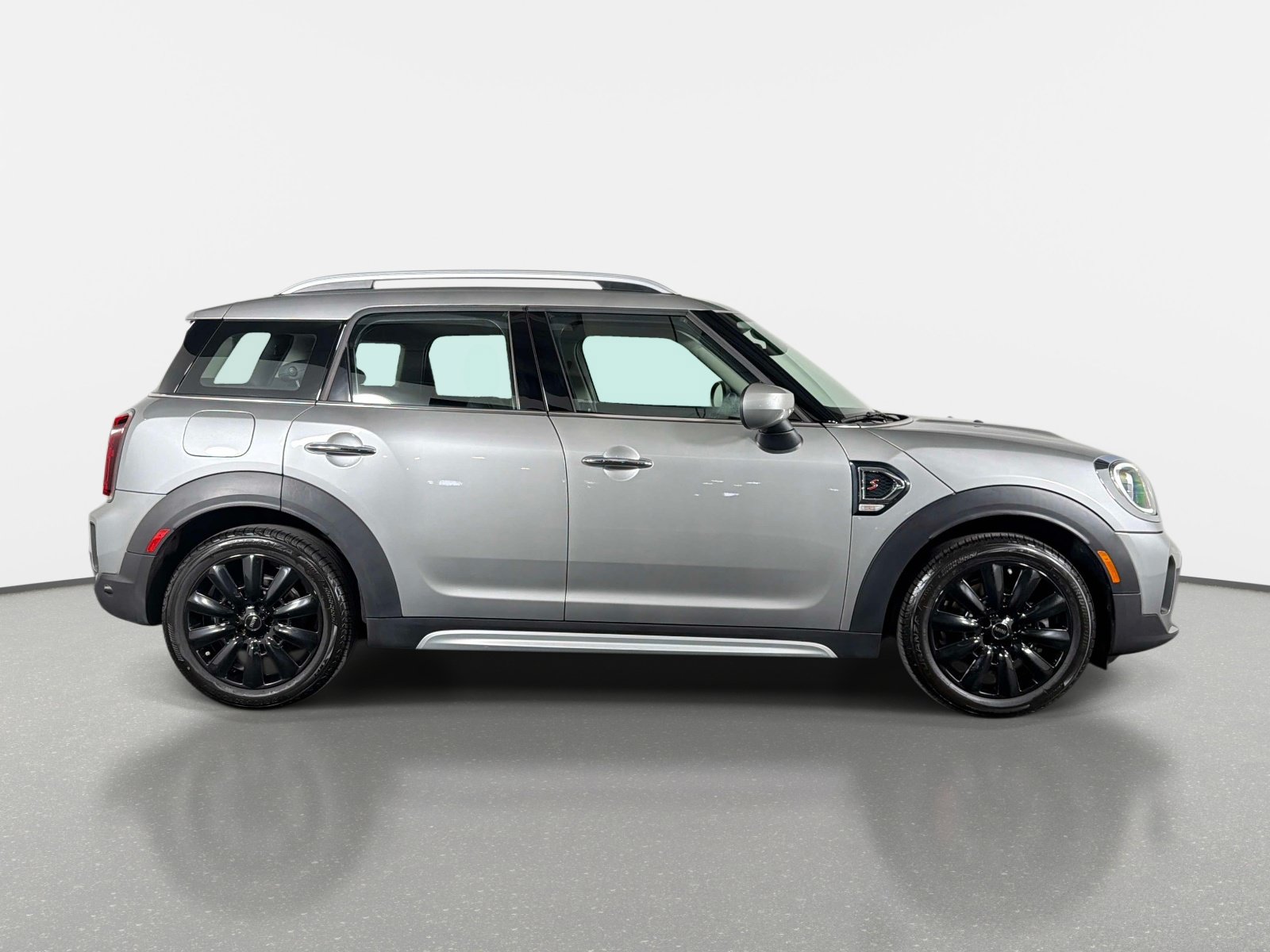 Used 2024 MINI Cooper Countryman S FWD image 2