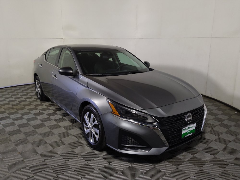 Used 2024 Nissan Altima 2.5 S FWD image 13