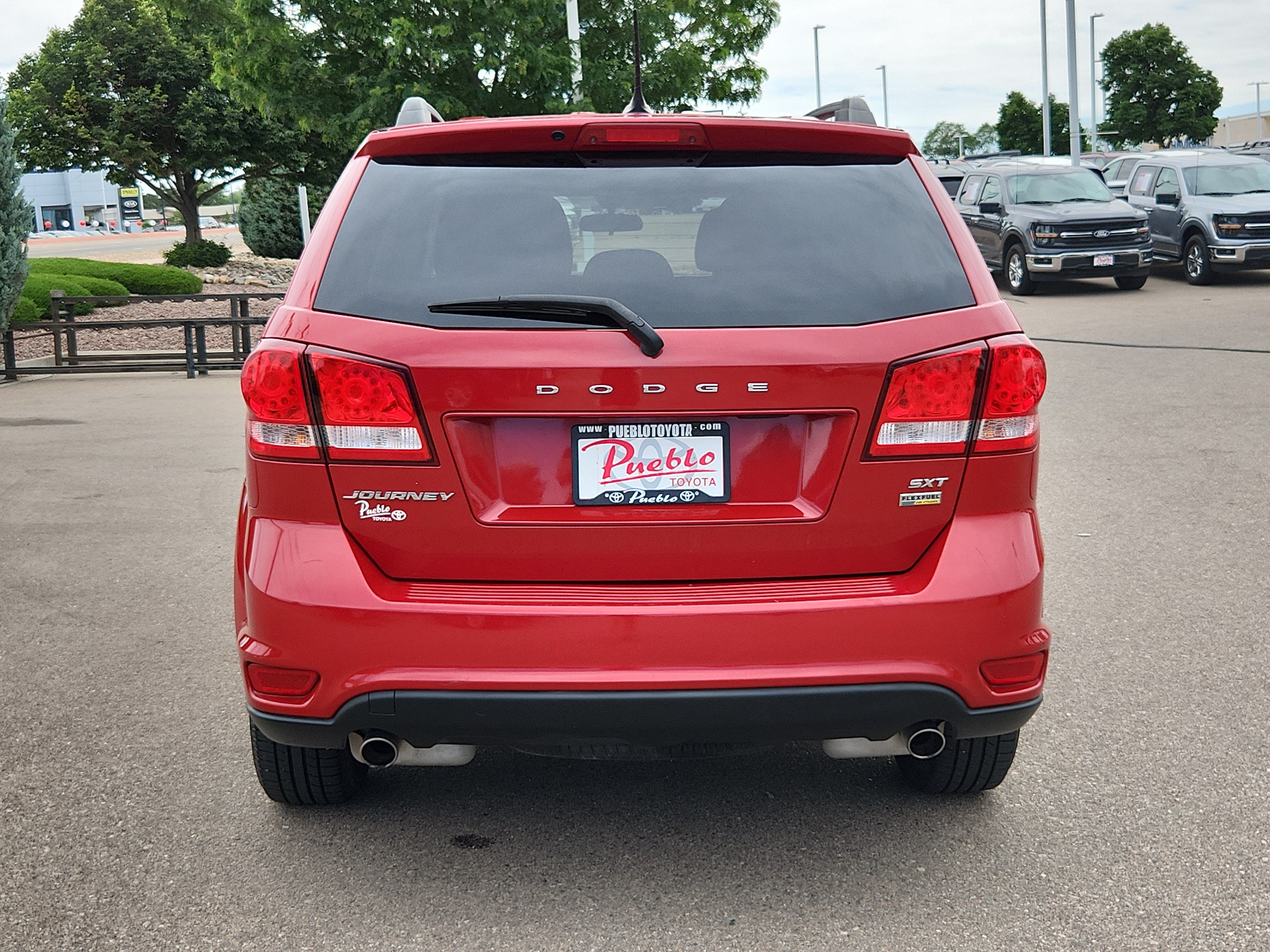 Used 2017 Dodge Journey SXT w/ Comfort/Convenience Group FWD image 15