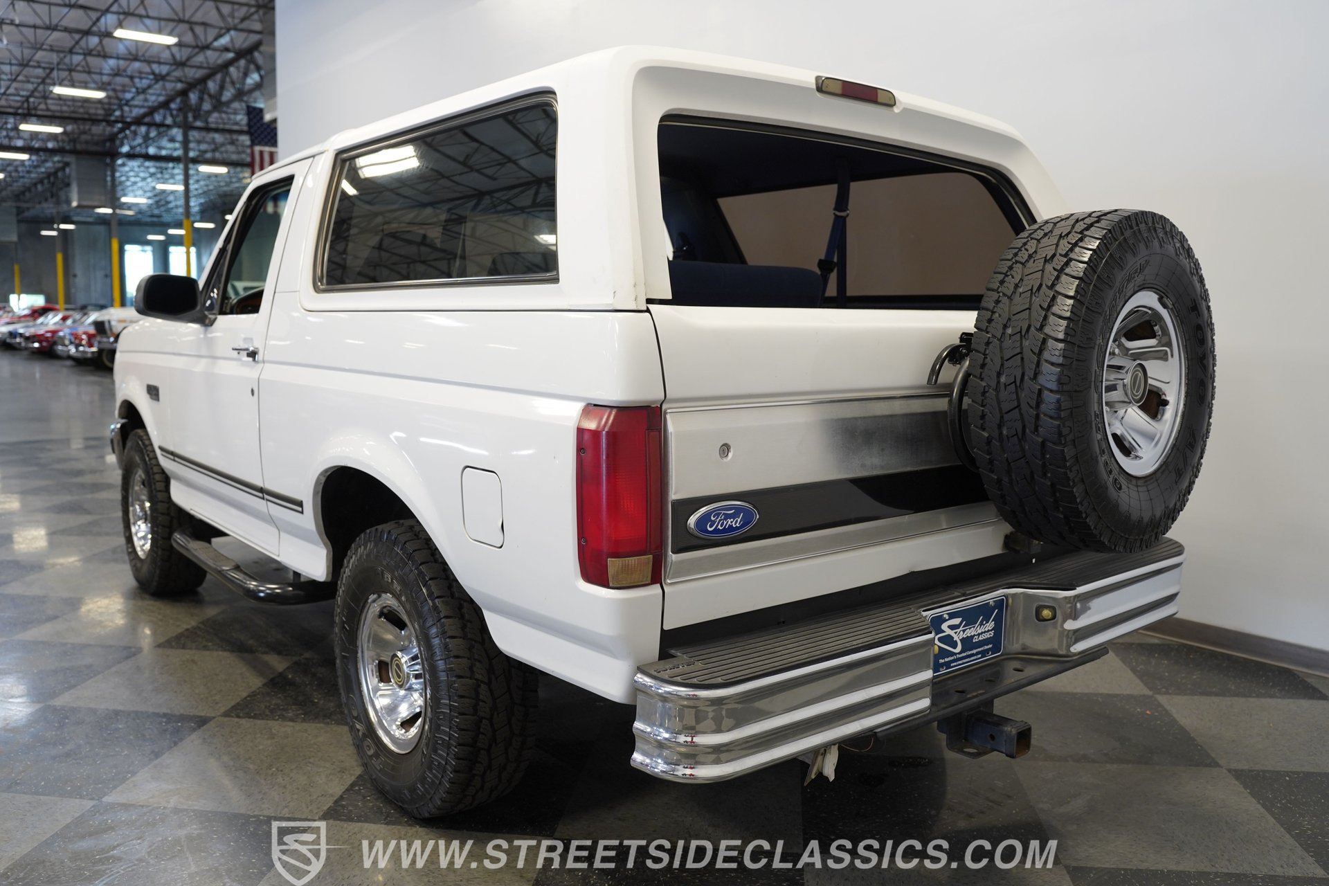 Used 1996 Ford Bronco XLT AWD/4WD image 10