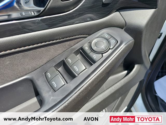 Used 2022 Chevrolet Traverse High Country w/ LPO, 'HIT The Road' Package AWD/4WD image 12