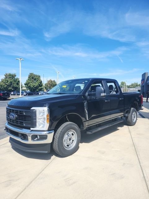 New 2026 Ford F250 XL w/ XL Chrome Package image 4