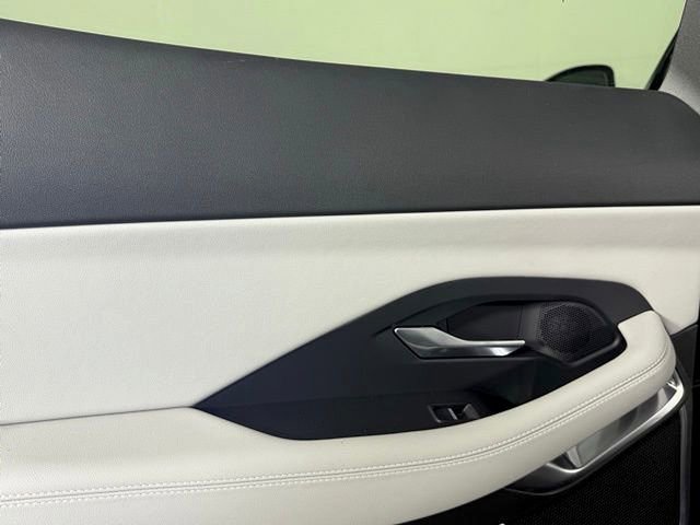 Certified 2024 Jaguar E-PACE R-Dynamic SE image 30