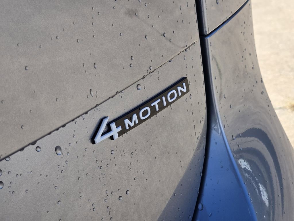 New 2025 Volkswagen ID. Buzz Pro S Plus image 8