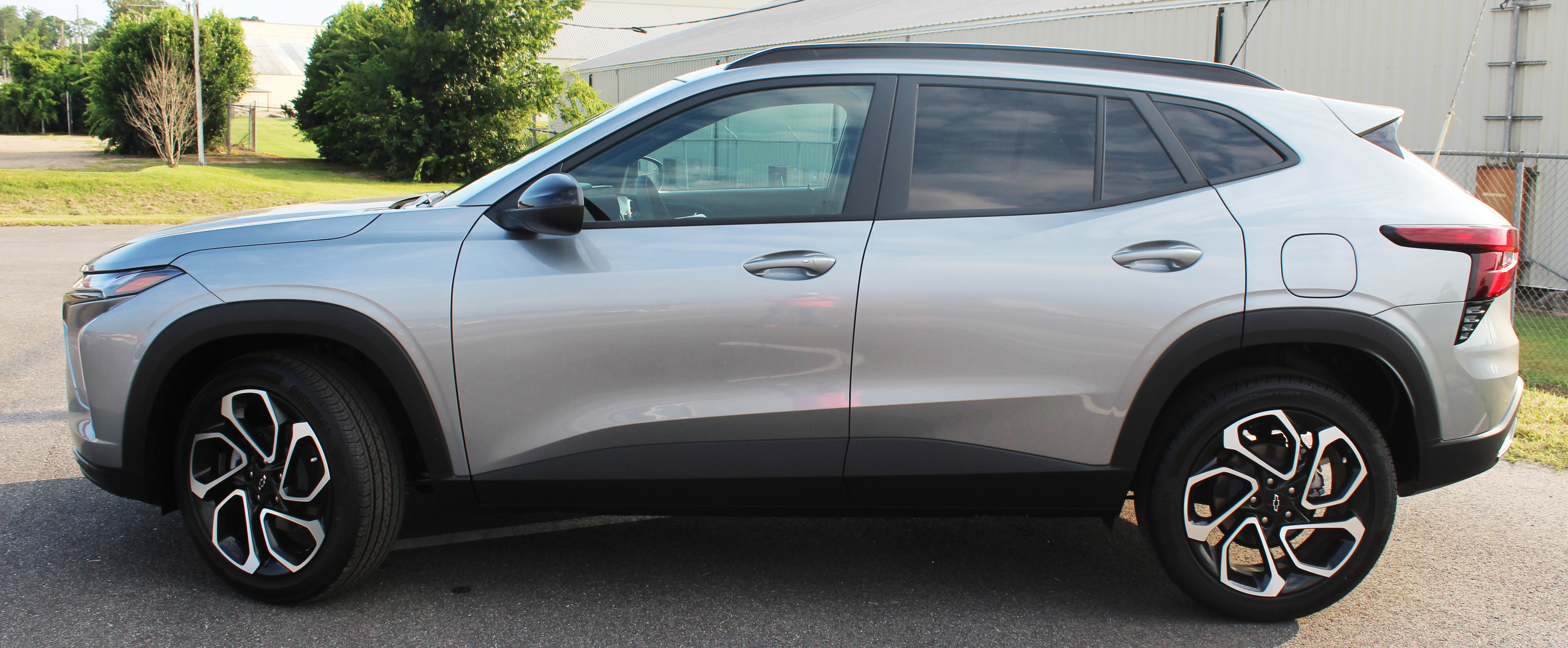 New 2025 Chevrolet Trax RS w/ Driver Confidence Package image 2