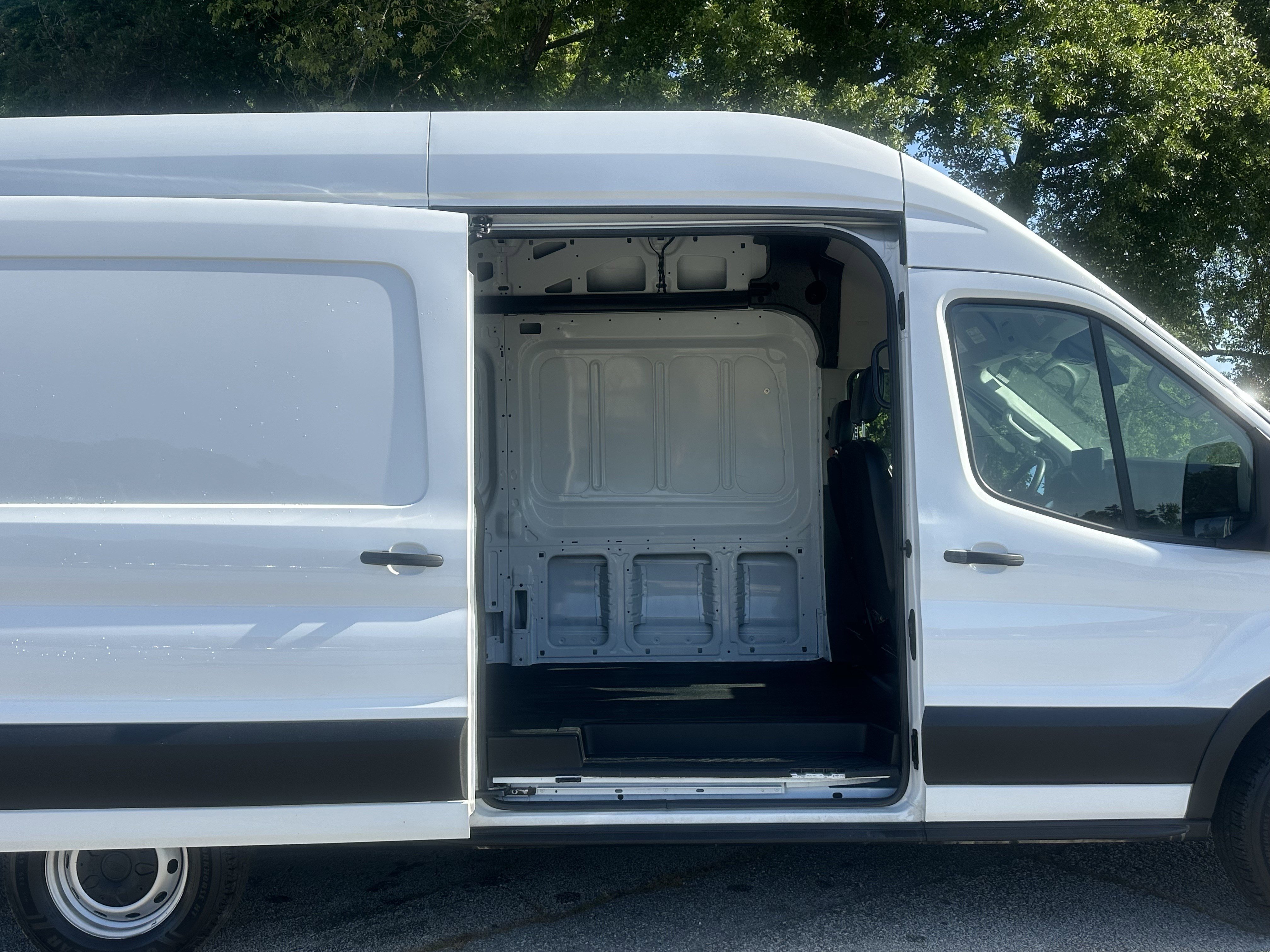 Used 2023 Ford Transit 350 148 High Roof Extended image 17