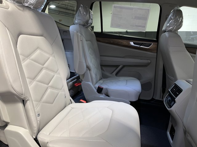 New 2026 Volkswagen Atlas SE image 7