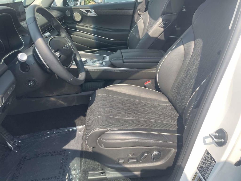 Used 2024 Genesis GV80 3.5T image 19