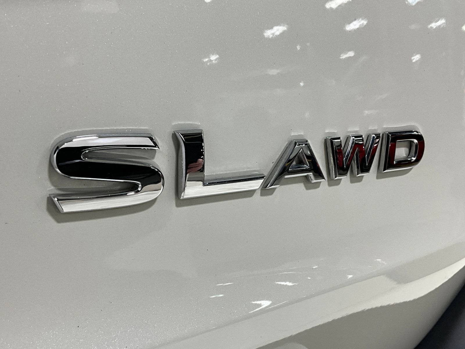 Used 2023 Nissan Rogue SL AWD/4WD image 9