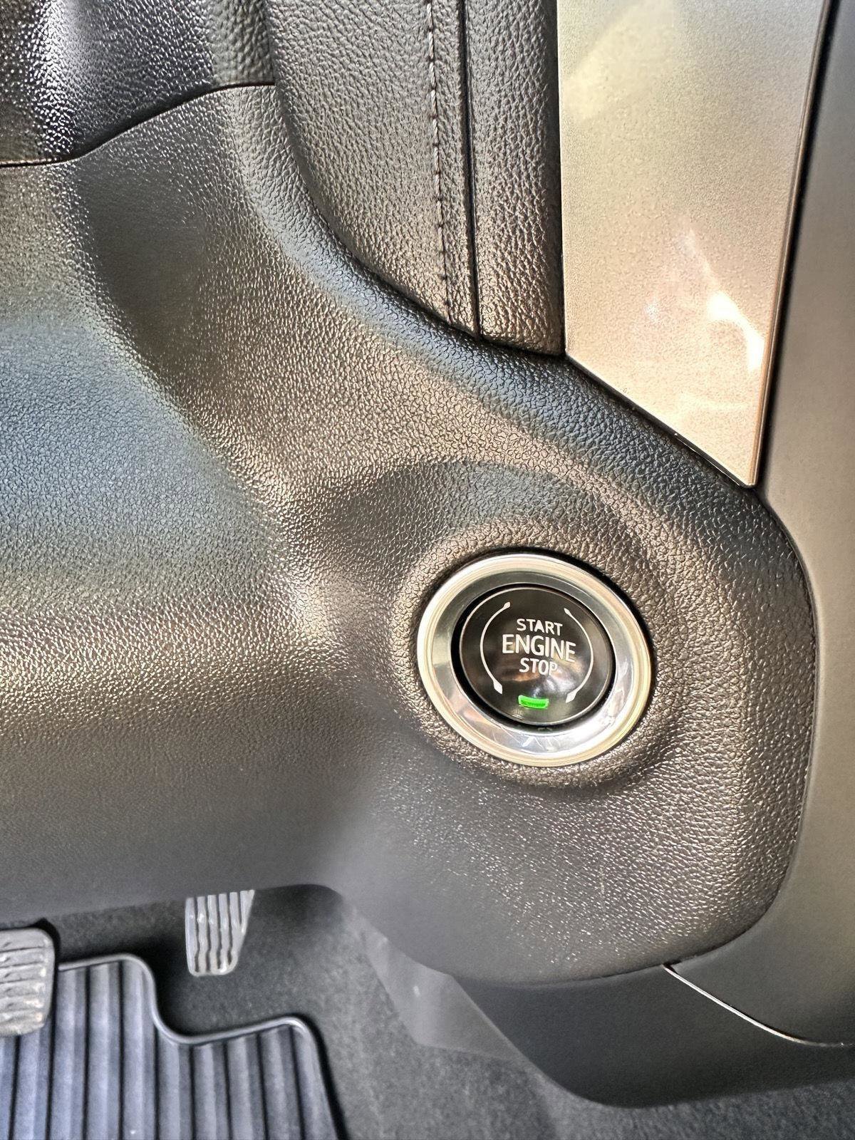 Used 2021 Chevrolet Silverado 1500 LT image 25