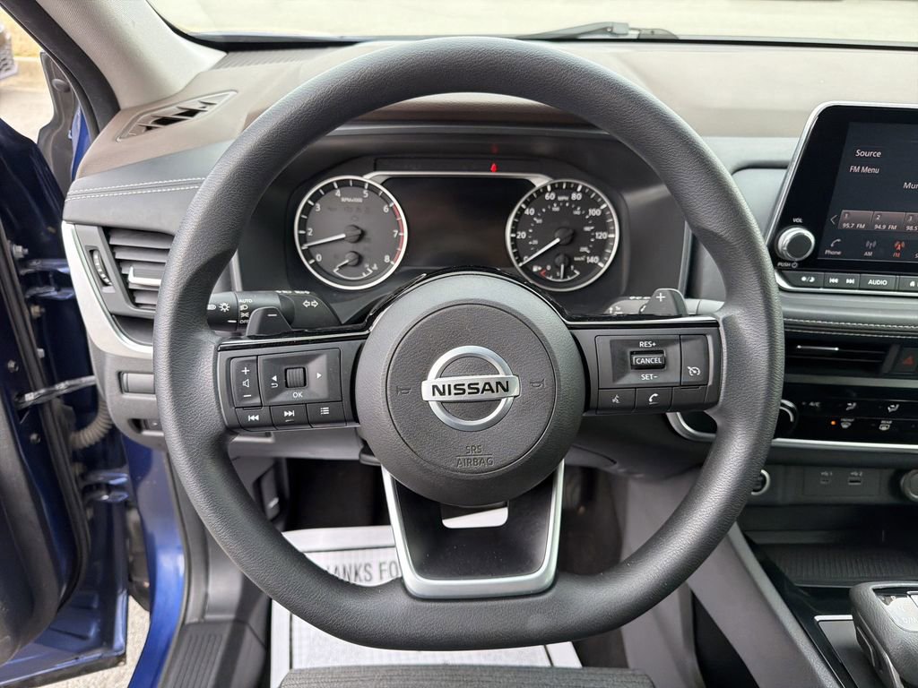 Used 2021 Nissan Rogue S image 23