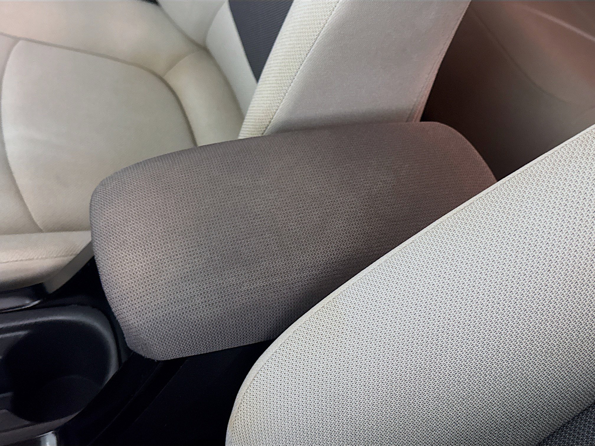 Used 2021 Toyota Corolla L FWD image 18