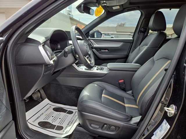 Used 2025 MAZDA CX-70 Plug-In Hybrid w/ Premium Plus AWD/4WD image 2
