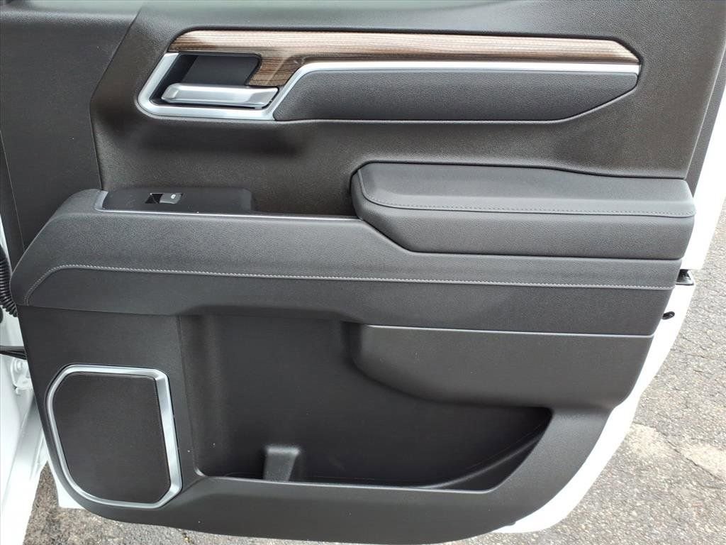 Used 2026 Chevrolet Silverado 1500 LT image 17