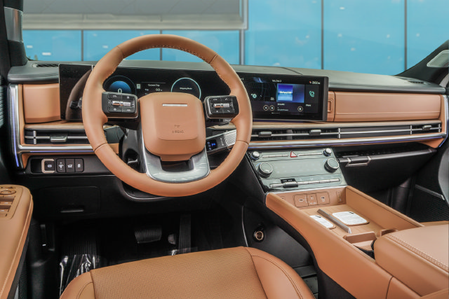 New 2027 Hyundai Santa Fe Limited FWD image 24