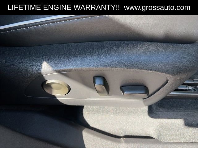 Used 2025 Buick Enclave Preferred AWD/4WD image 12