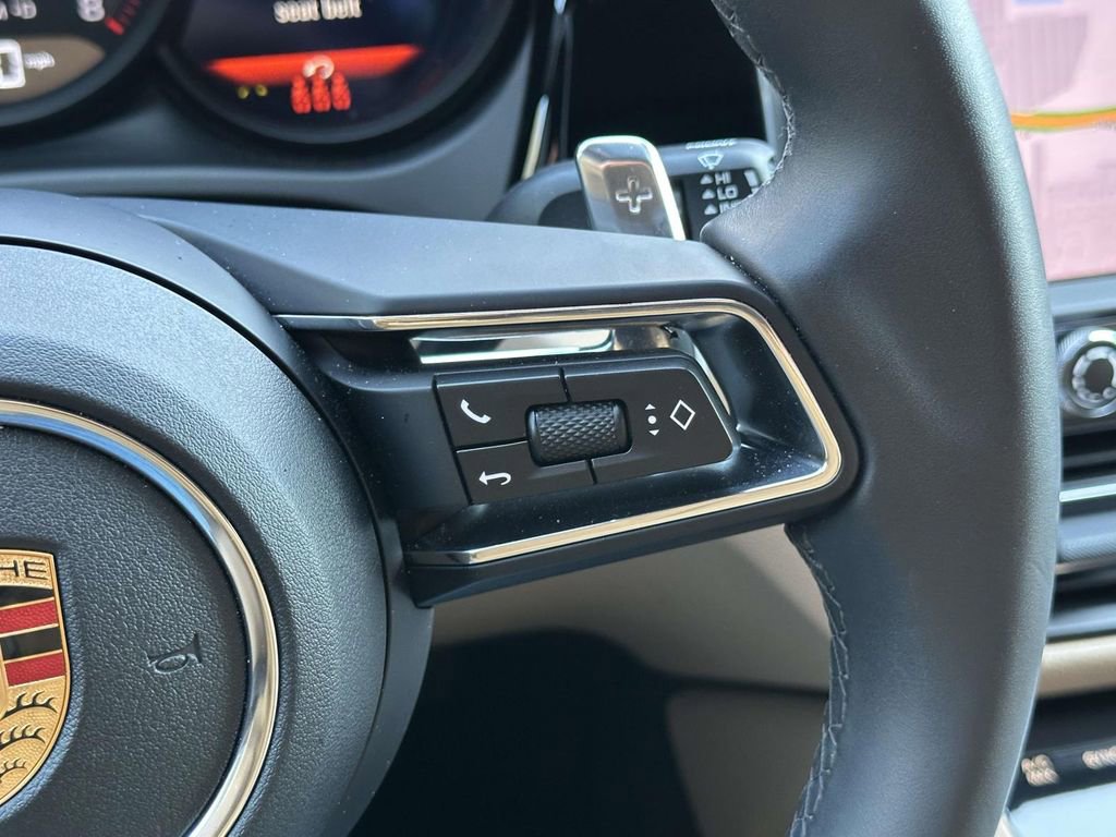 Certified 2026 Porsche Macan AWD/4WD image 24