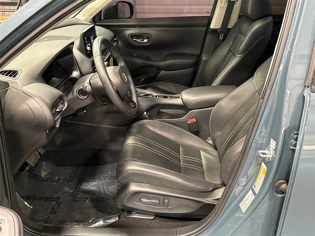 Used 2024 Honda HR-V EX-L image 6