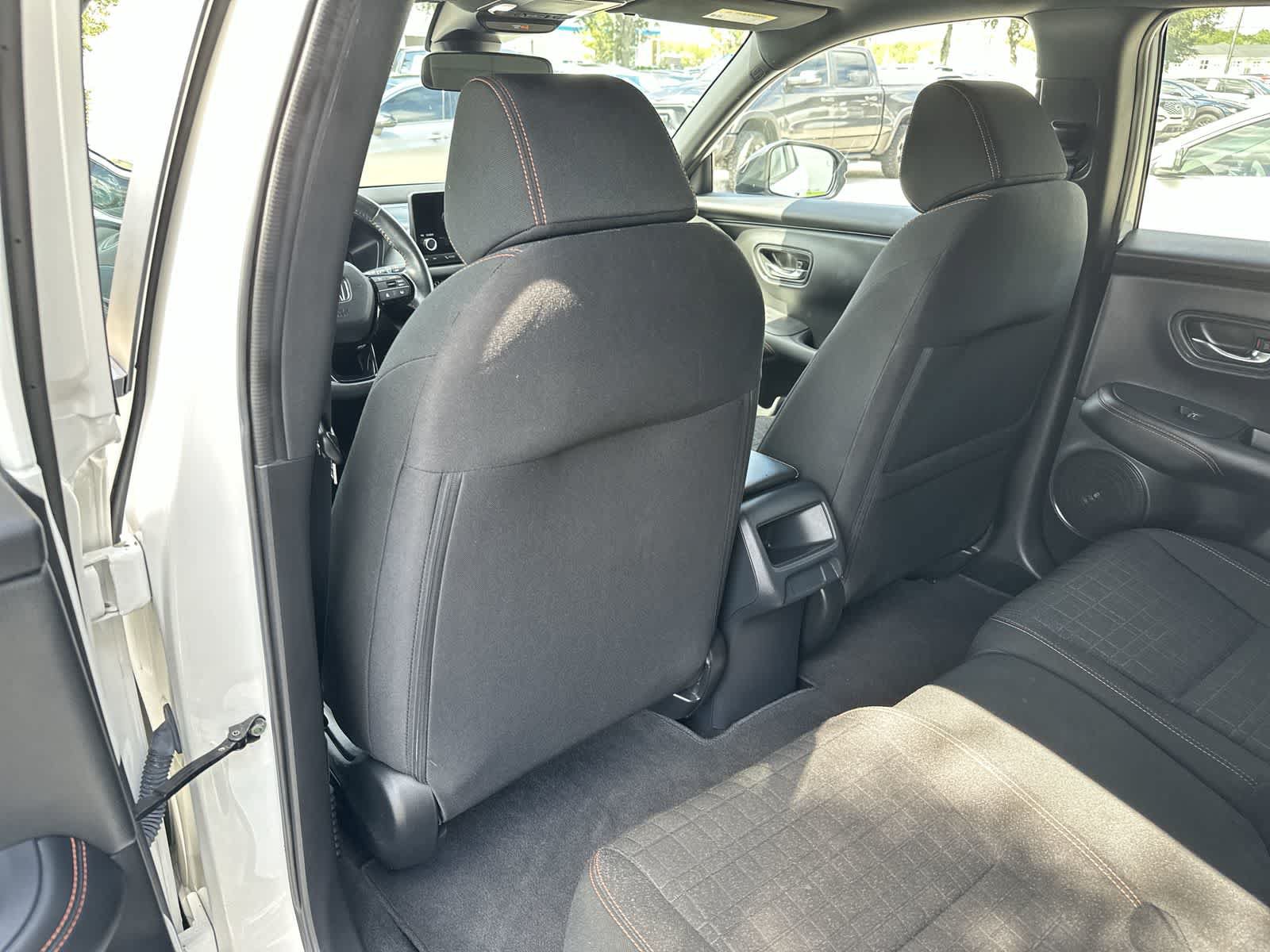 Used 2025 Honda HR-V Sport image 17