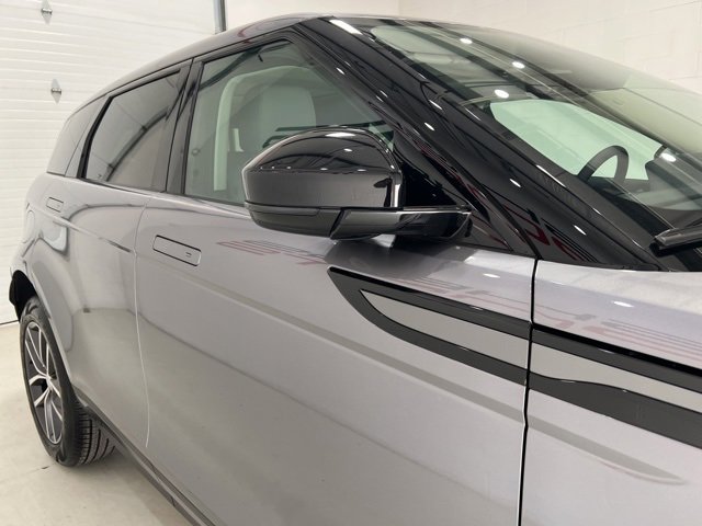 Used 2025 Land Rover Range Rover Evoque S image 5