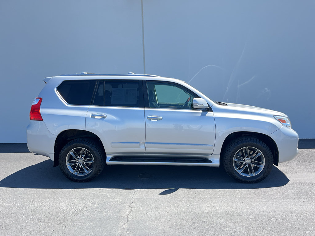 Used 2013 Lexus GX 460 Premium AWD/4WD image 2