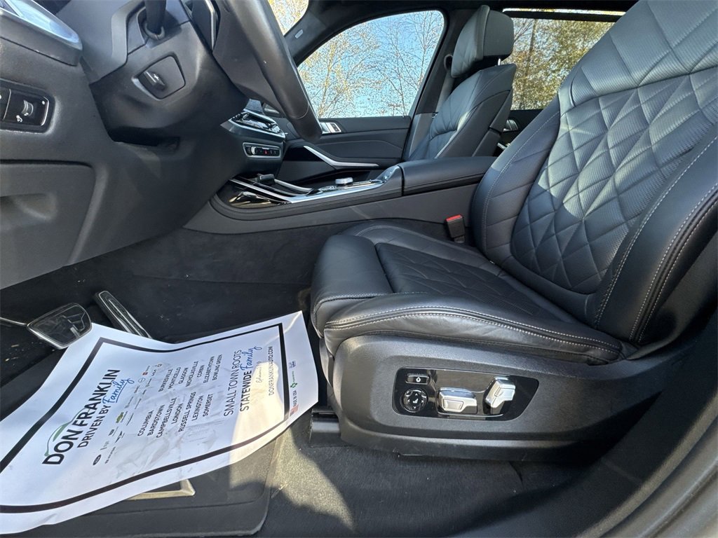 Used 2023 BMW X7 xDrive40i w/ M Sport Package image 12