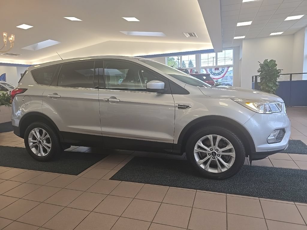 Used 2019 Ford Escape SE AWD/4WD image 9