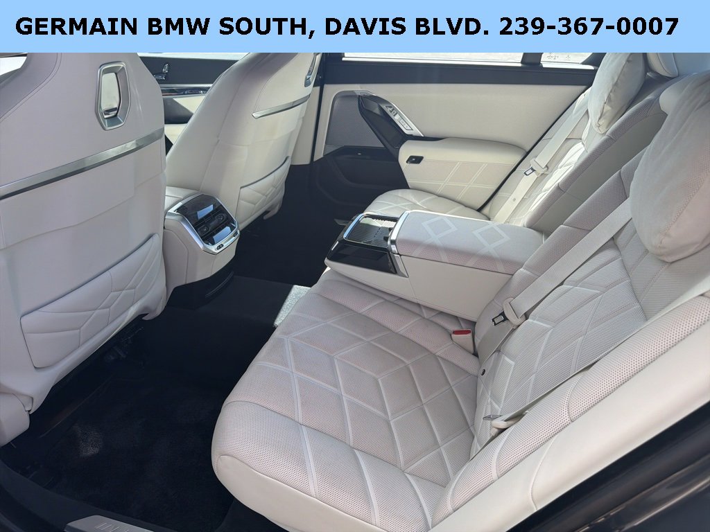 Certified 2023 BMW 760i xDrive w/ Executive Package image 23