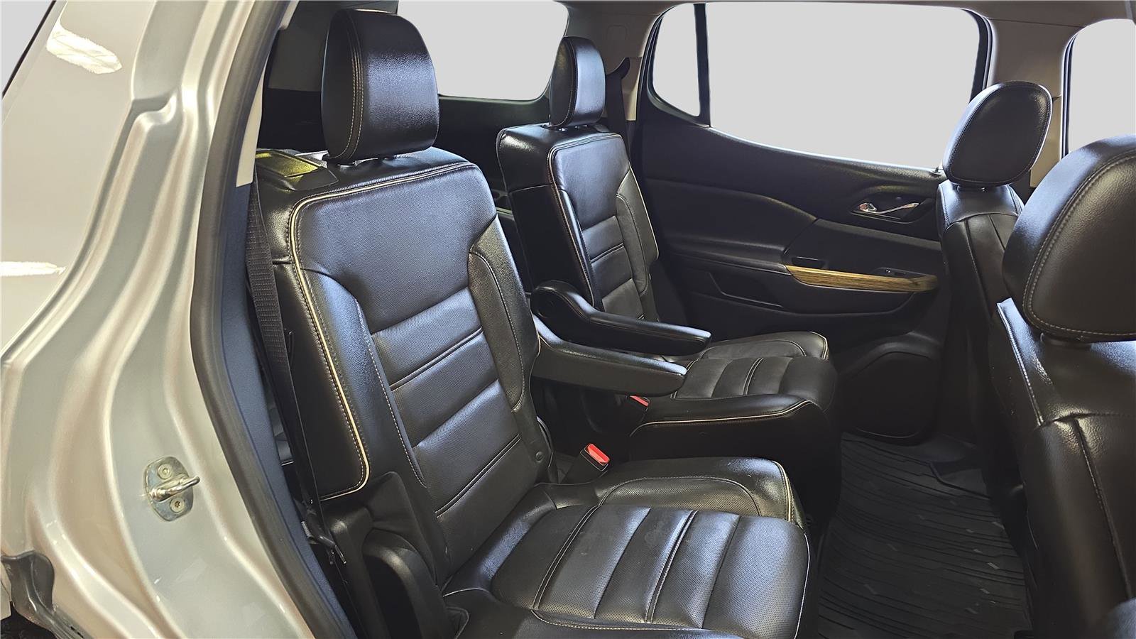 Used 2017 GMC Acadia Denali w/ Technology Package image 14