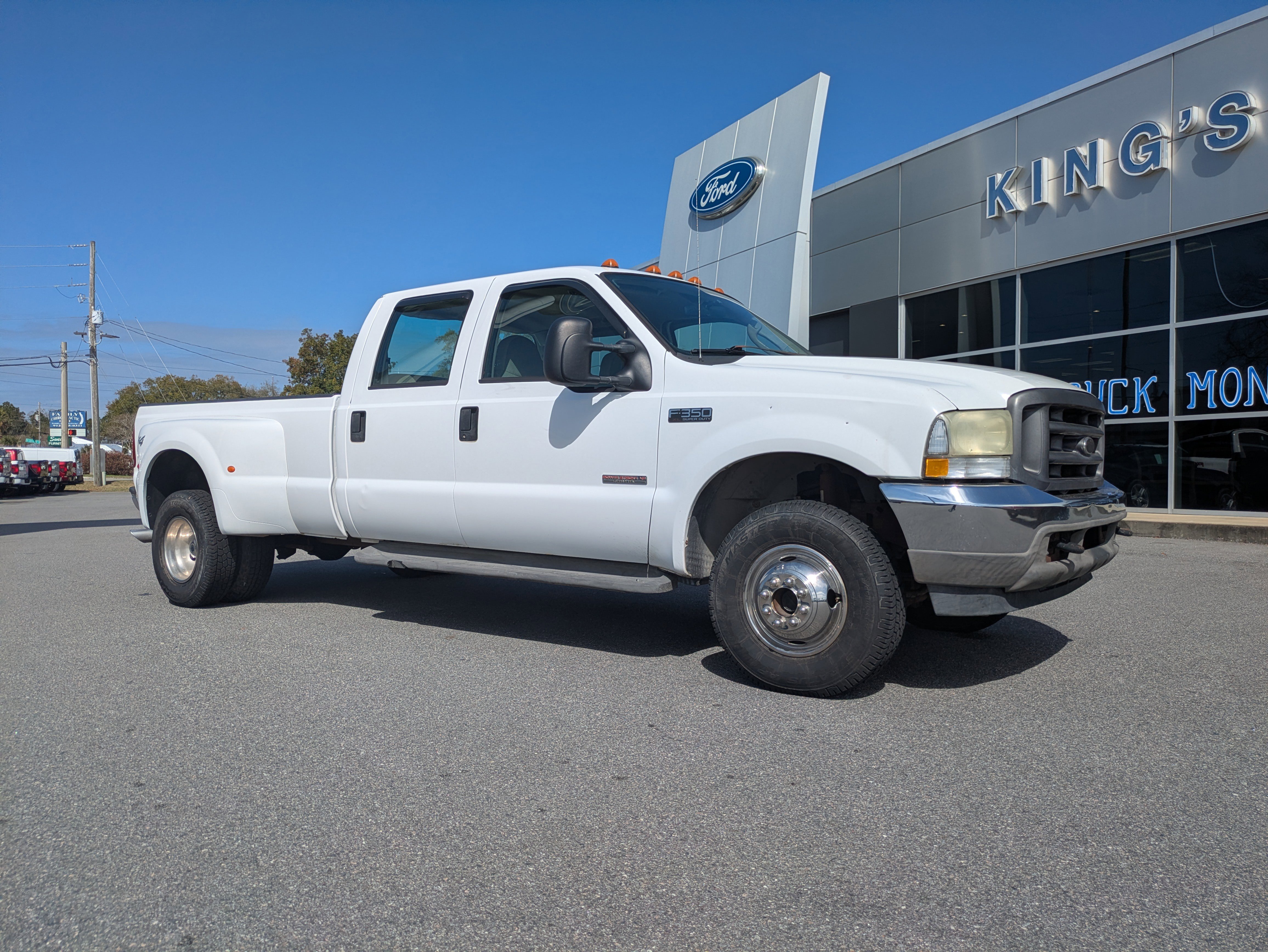 Used 2004 Ford F350 4x4 Crew Cab DRW Super Duty image 2