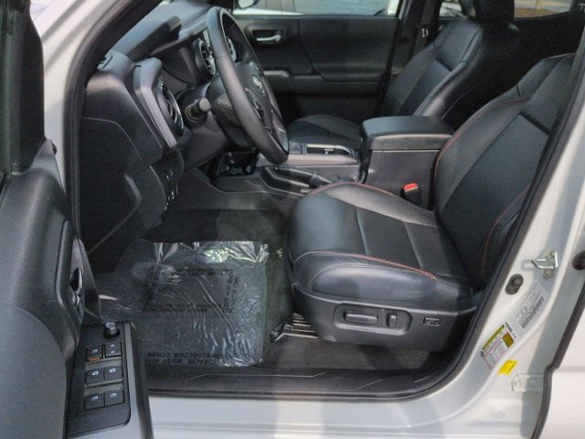 Certified 2022 Toyota Tacoma TRD Pro AWD/4WD image 8