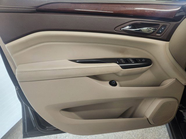 Used 2014 Cadillac SRX Luxury image 15