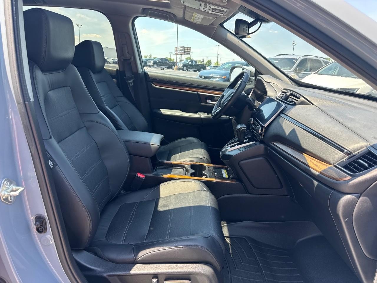 Used 2020 Honda CR-V Touring image 17