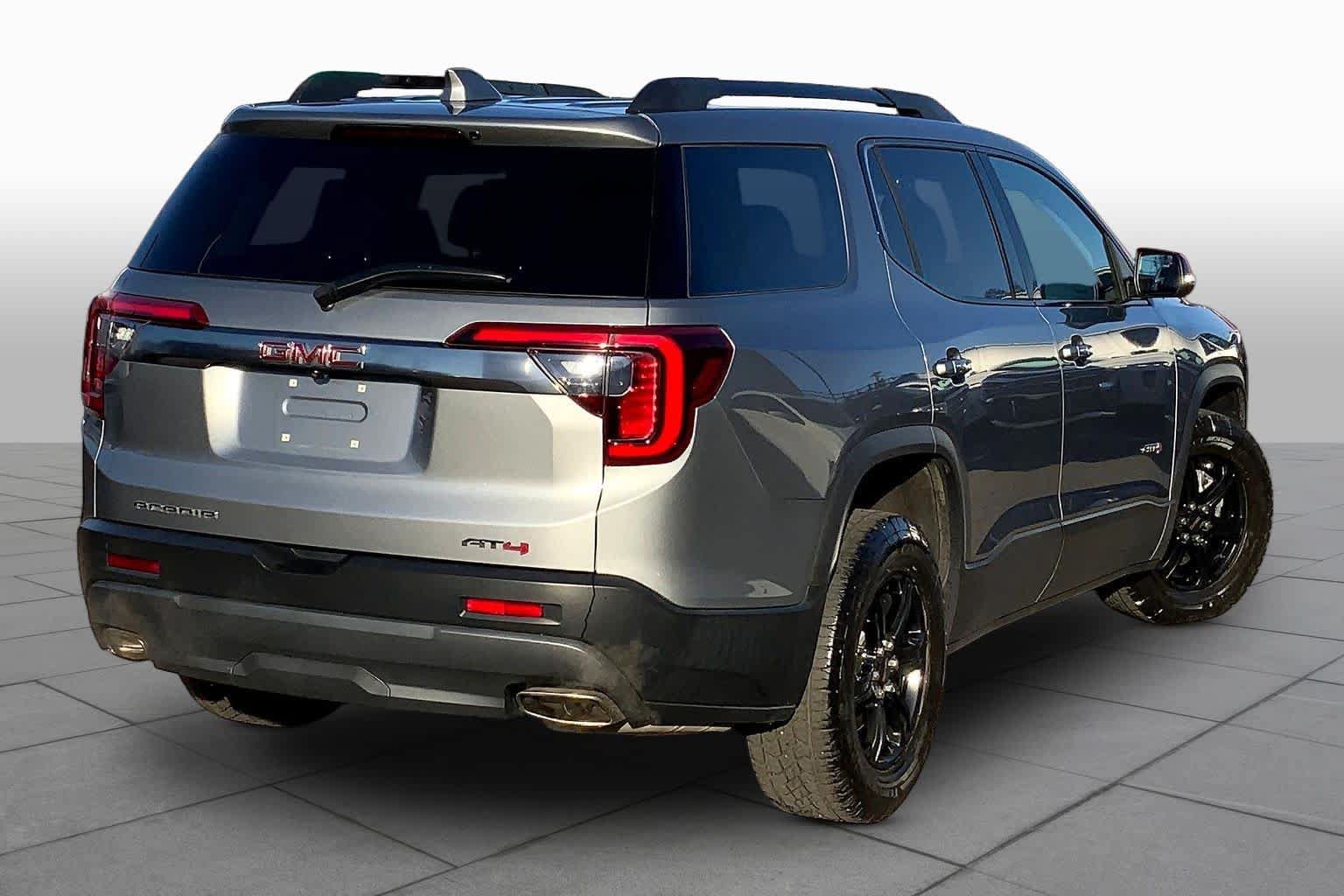 Used 2023 GMC Acadia AT4 w/ Technology Package AWD/4WD image 13