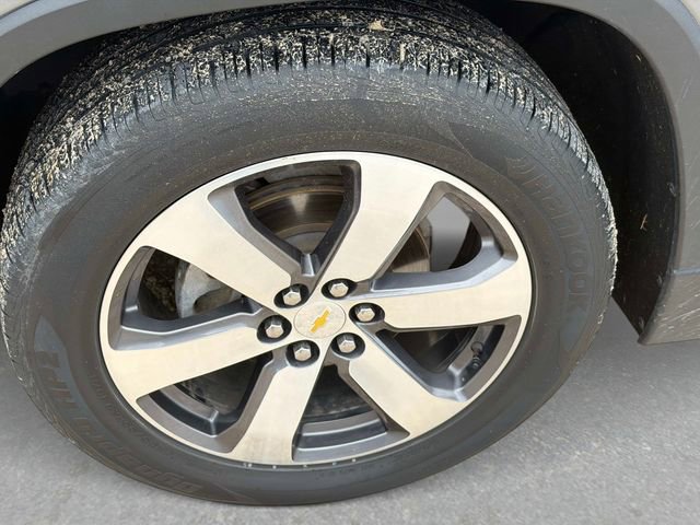 Used 2020 Chevrolet Traverse LT w/ LT Premium Package AWD/4WD image 11