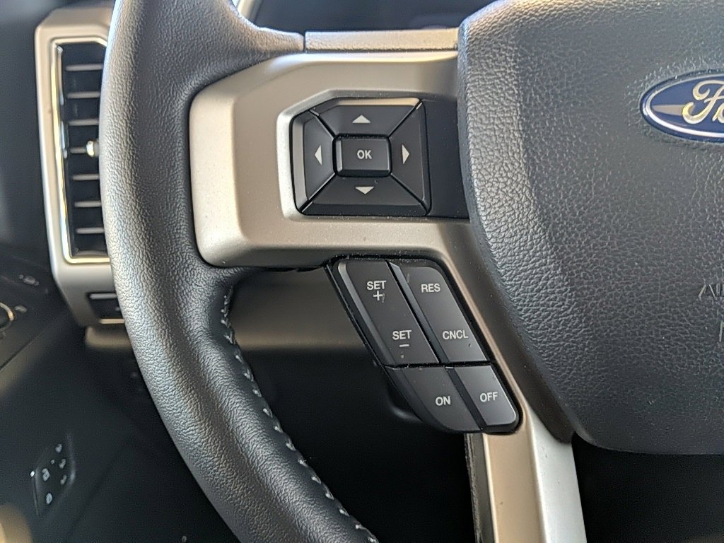 Certified 2022 Ford F350 Lariat w/ Black Appearance Package image 13