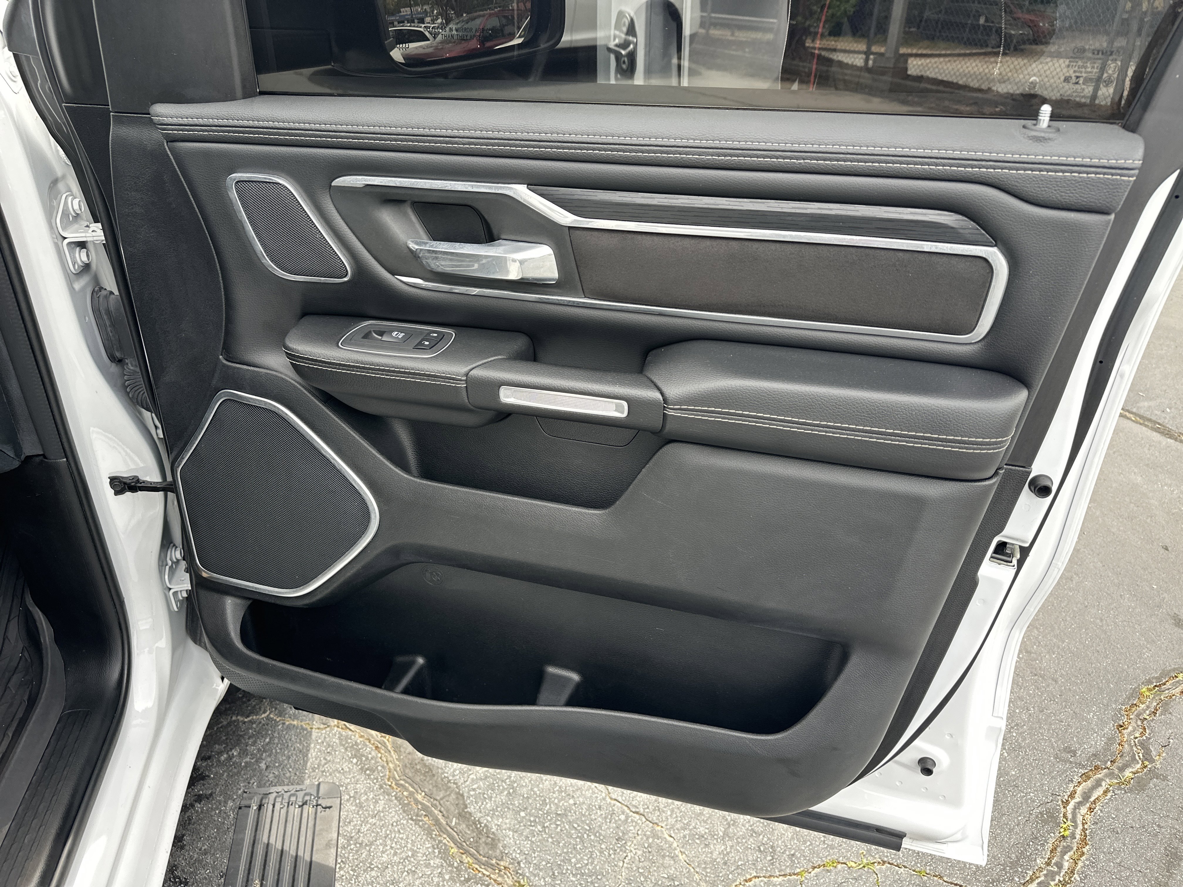 Used 2023 RAM 1500 Laramie image 18