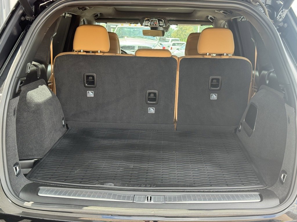 Used 2022 Jeep Grand Cherokee Summit image 9