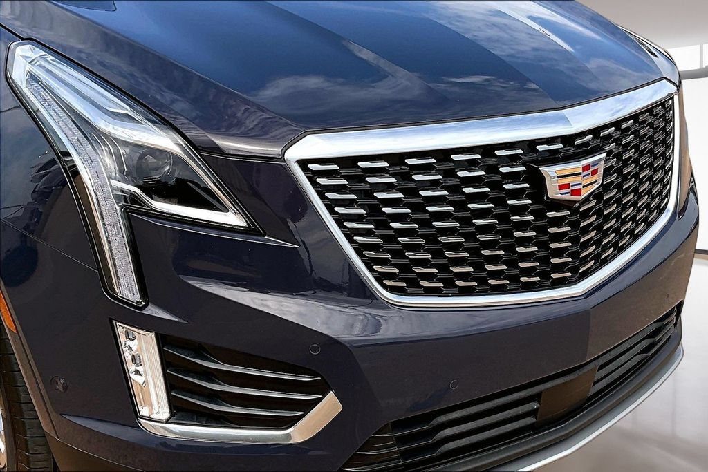 Used 2025 Cadillac XT5 Premium Luxury w/ Technology Package AWD/4WD image 29