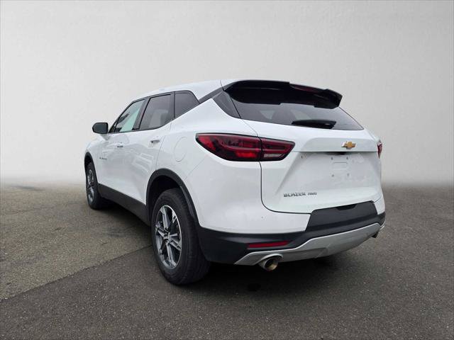 Used 2025 Chevrolet Blazer LT AWD/4WD image 5