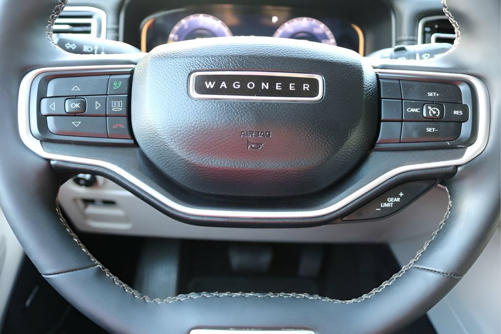 Used 2024 Jeep Wagoneer 2WD w/ Premium Group I image 25