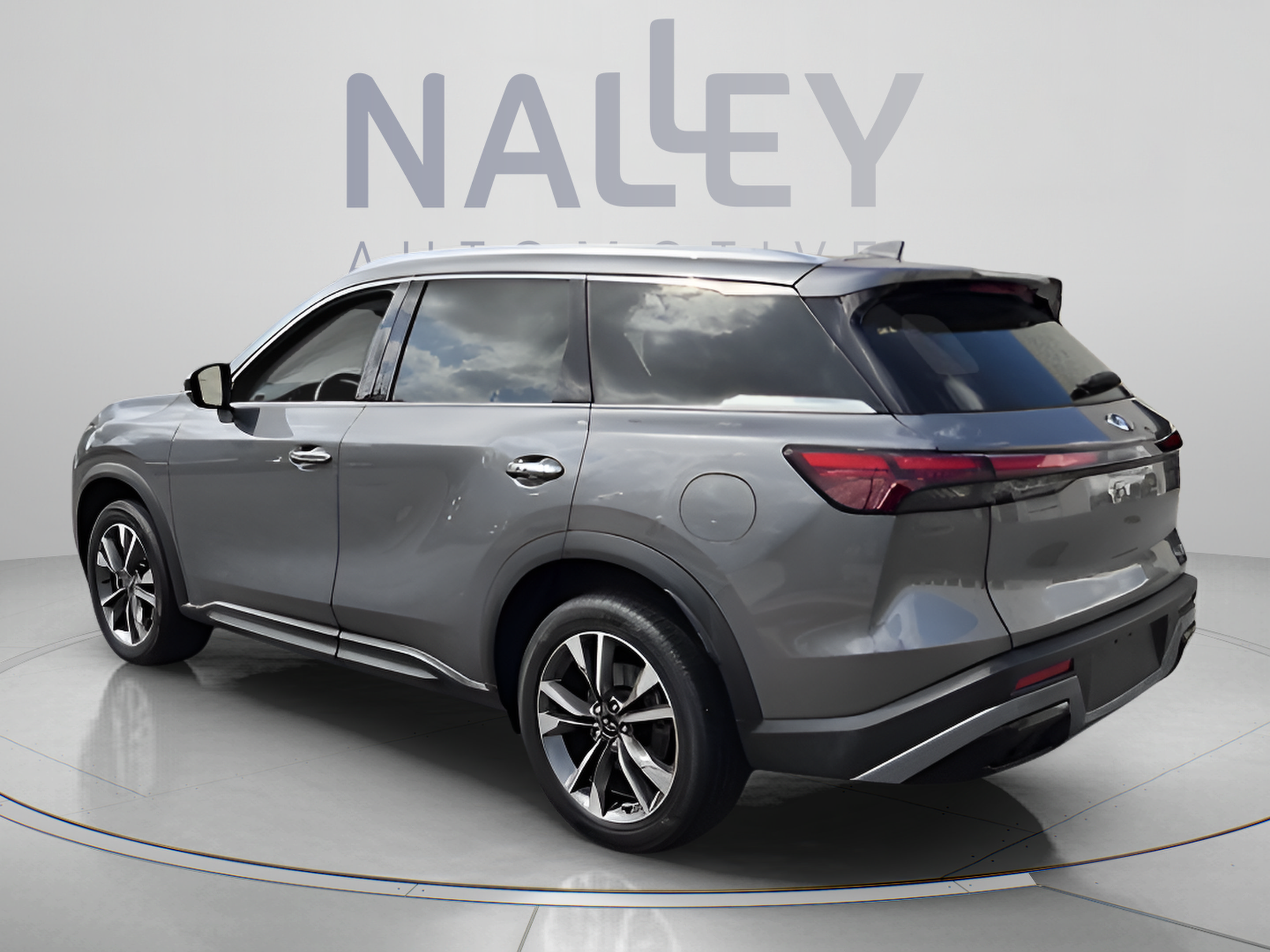 Used 2024 INFINITI QX60 Luxe FWD image 3