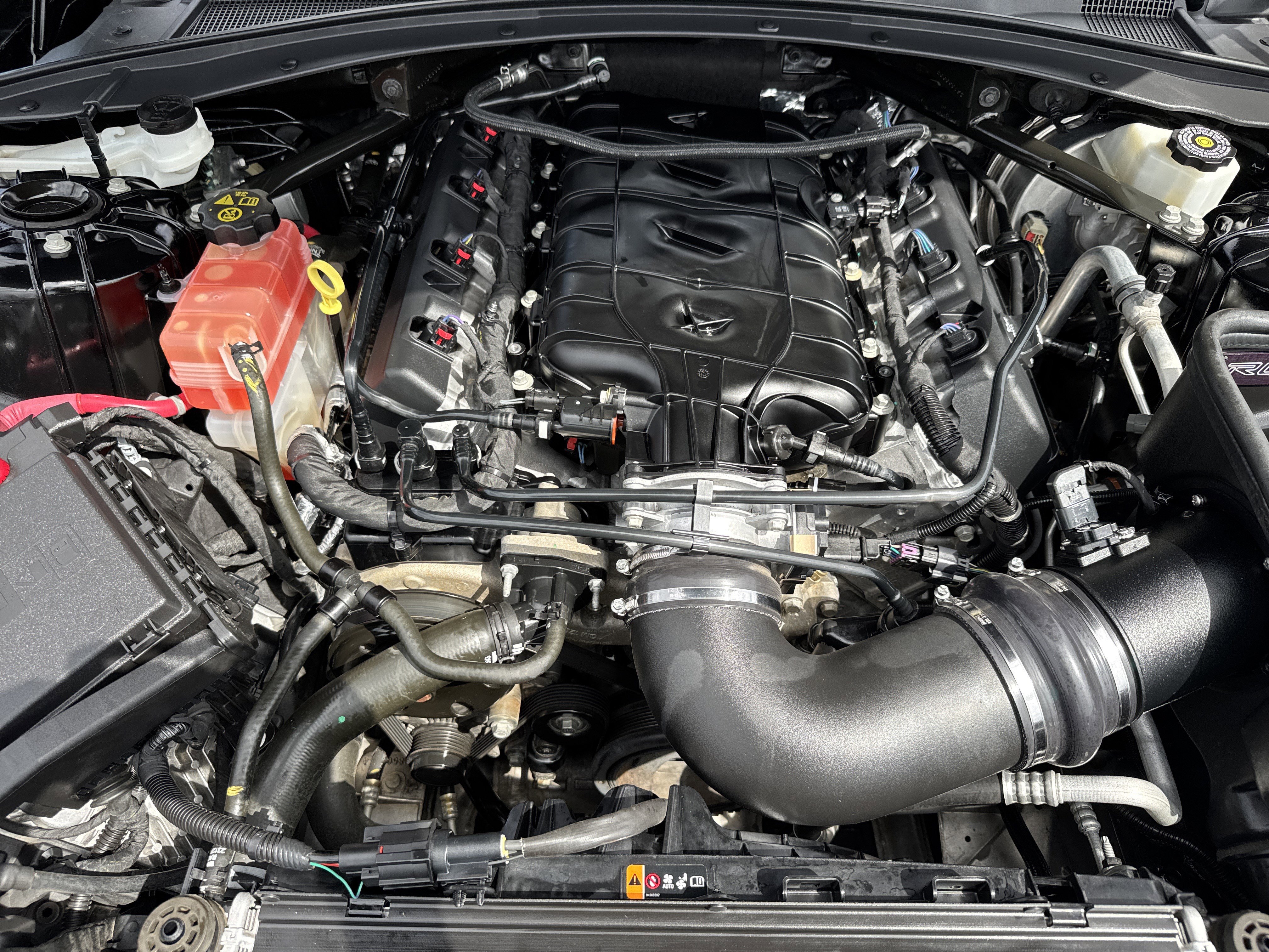 Used 2022 Chevrolet Camaro LT w/ RS Package image 28