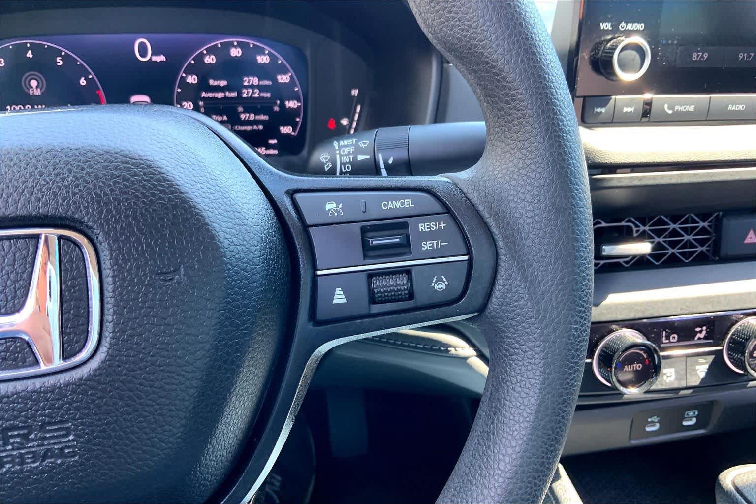 Used 2025 Honda Accord SE image 25