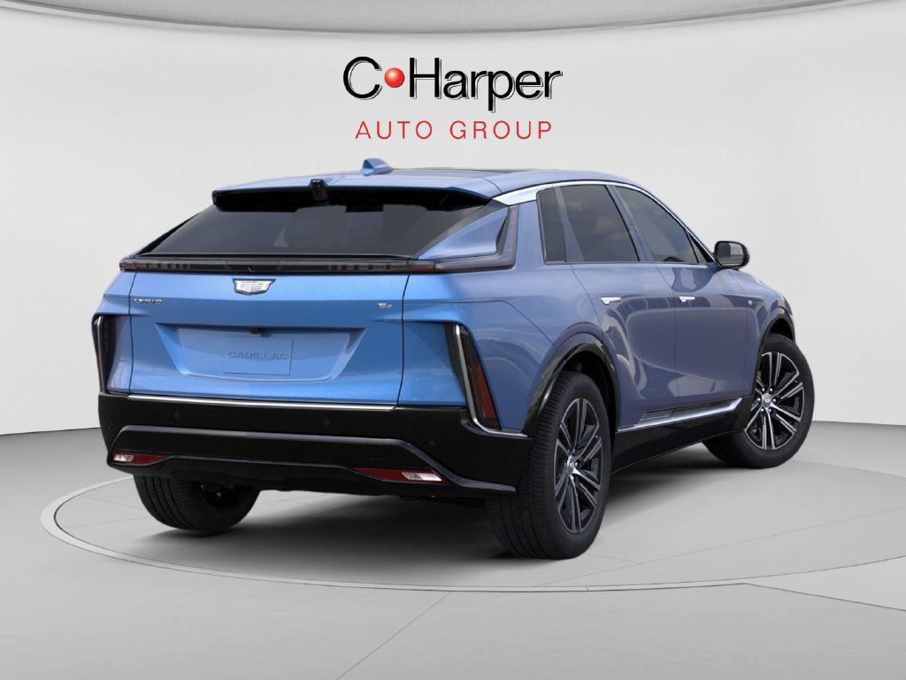 New 2027 Cadillac Lyriq Premium Luxury w/ LPO, Floor Liner Package AWD/4WD image 4